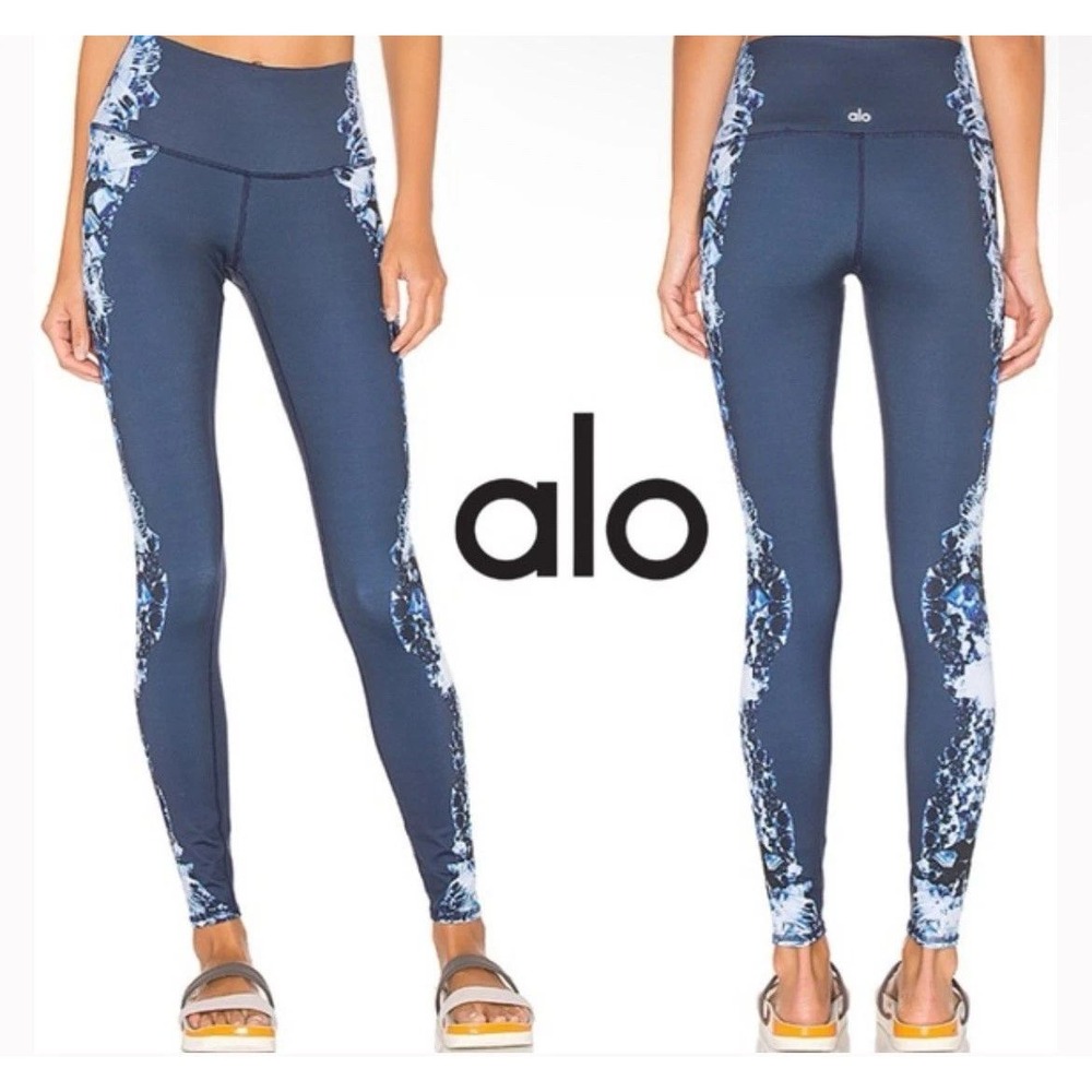 Alo Yoga High Waist Airbrush Leggings Dark Crystal Sky Geode Print Size Small